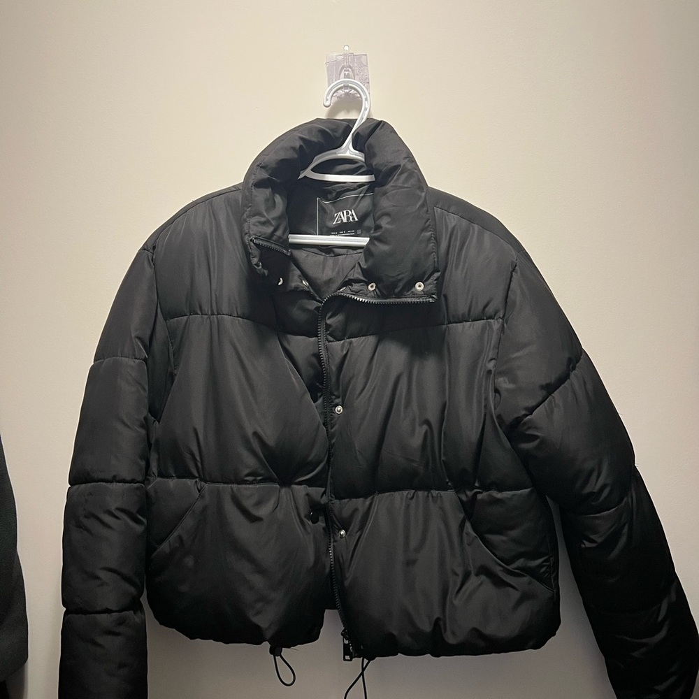 Zara Women's Classic Black Puffer Coat